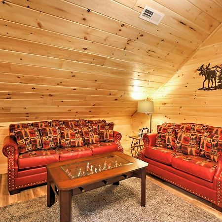 Gatlinburg Cabin With Hot Tub 5 Mi To Downtown Exteriör bild