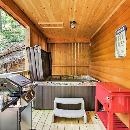 Gatlinburg Cabin With Hot Tub 5 Mi To Downtown Exteriör bild