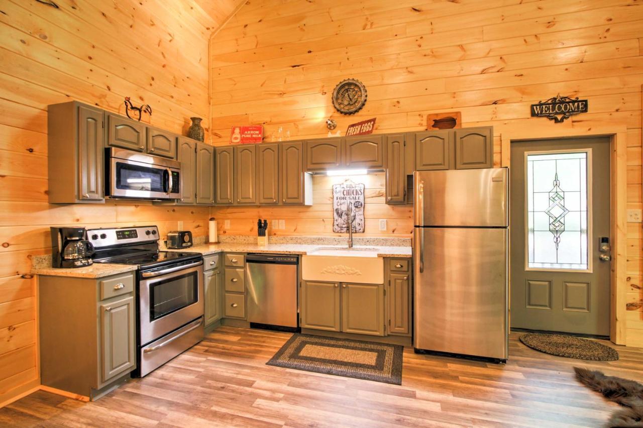 Gatlinburg Cabin With Hot Tub 5 Mi To Downtown Exteriör bild