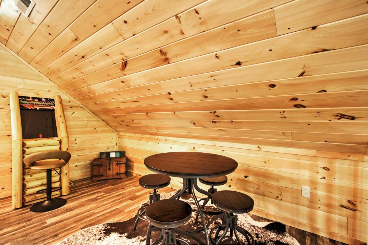 Gatlinburg Cabin With Hot Tub 5 Mi To Downtown Exteriör bild