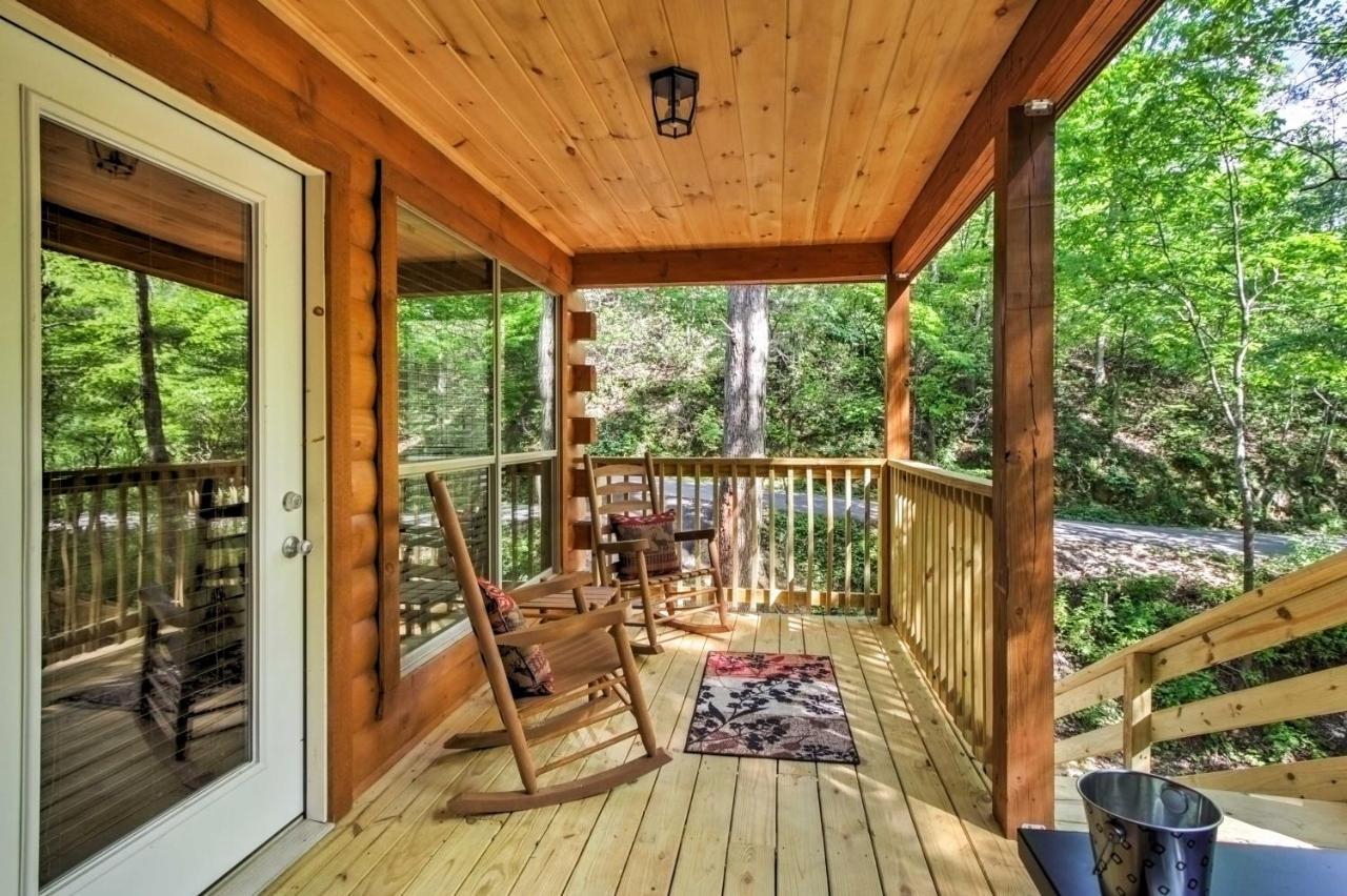 Gatlinburg Cabin With Hot Tub 5 Mi To Downtown Exteriör bild